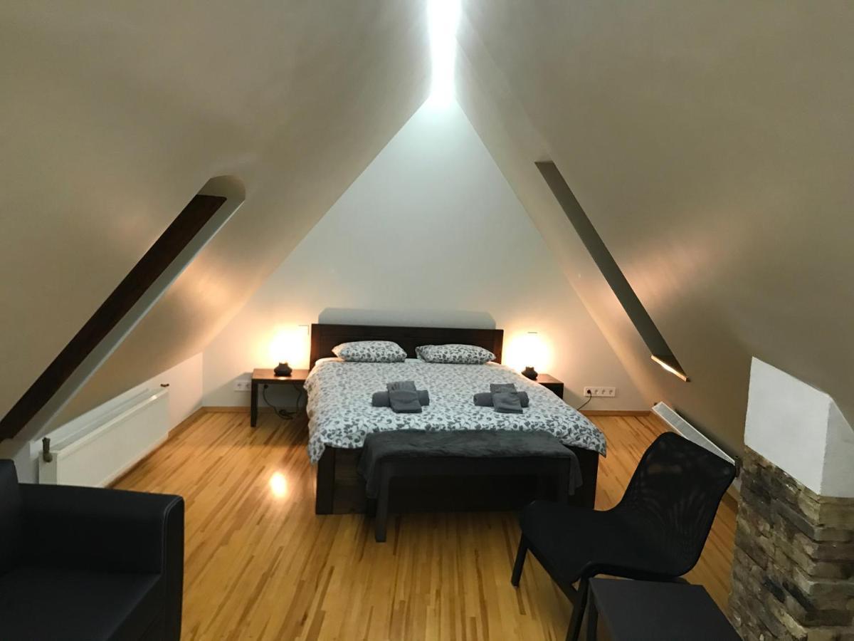 Doma Square Penthouse, In The Heart Of Old Town Apartment Riga Luaran gambar