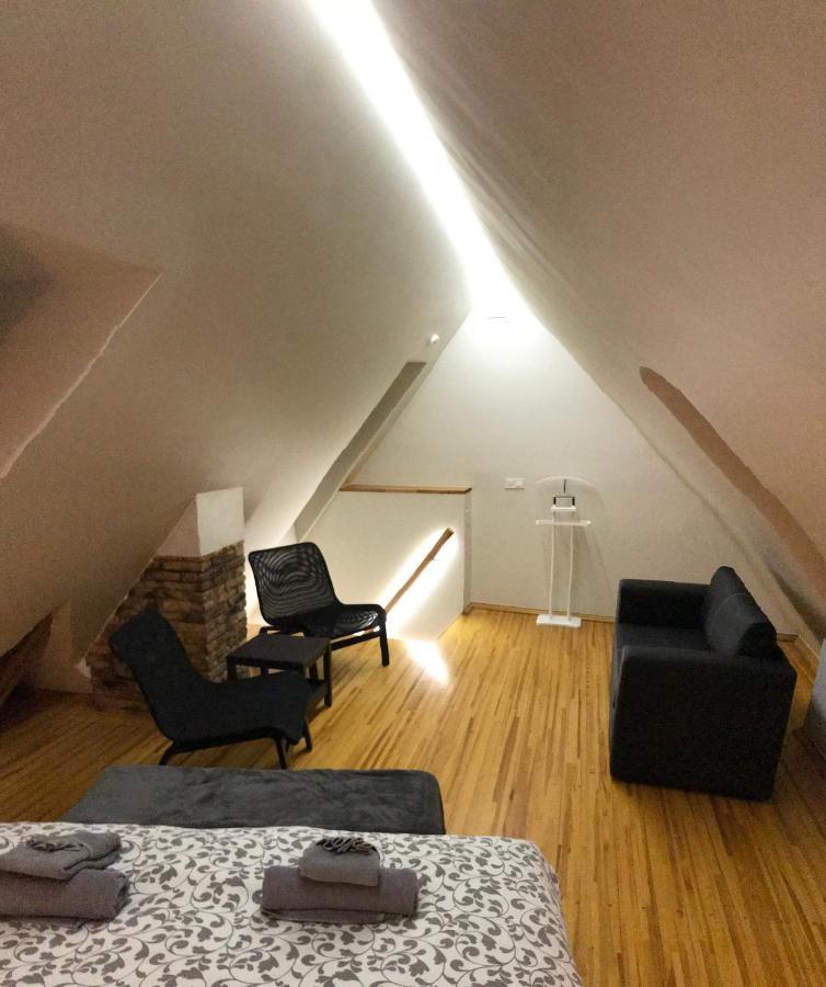Doma Square Penthouse, In The Heart Of Old Town Apartment Riga Luaran gambar